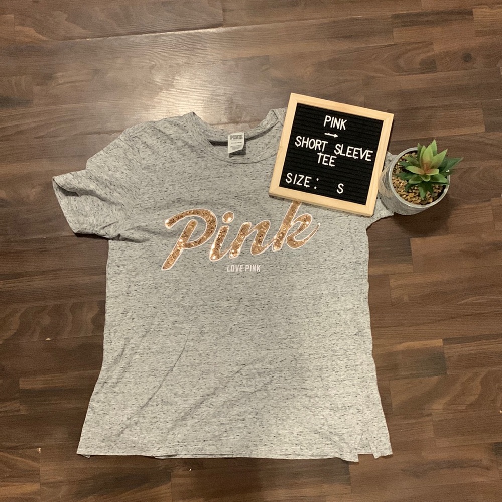 ⭐️ 3 for 12$ ⭐️ PINK / Victoria Secret’s Short Sleeve T- Shirt